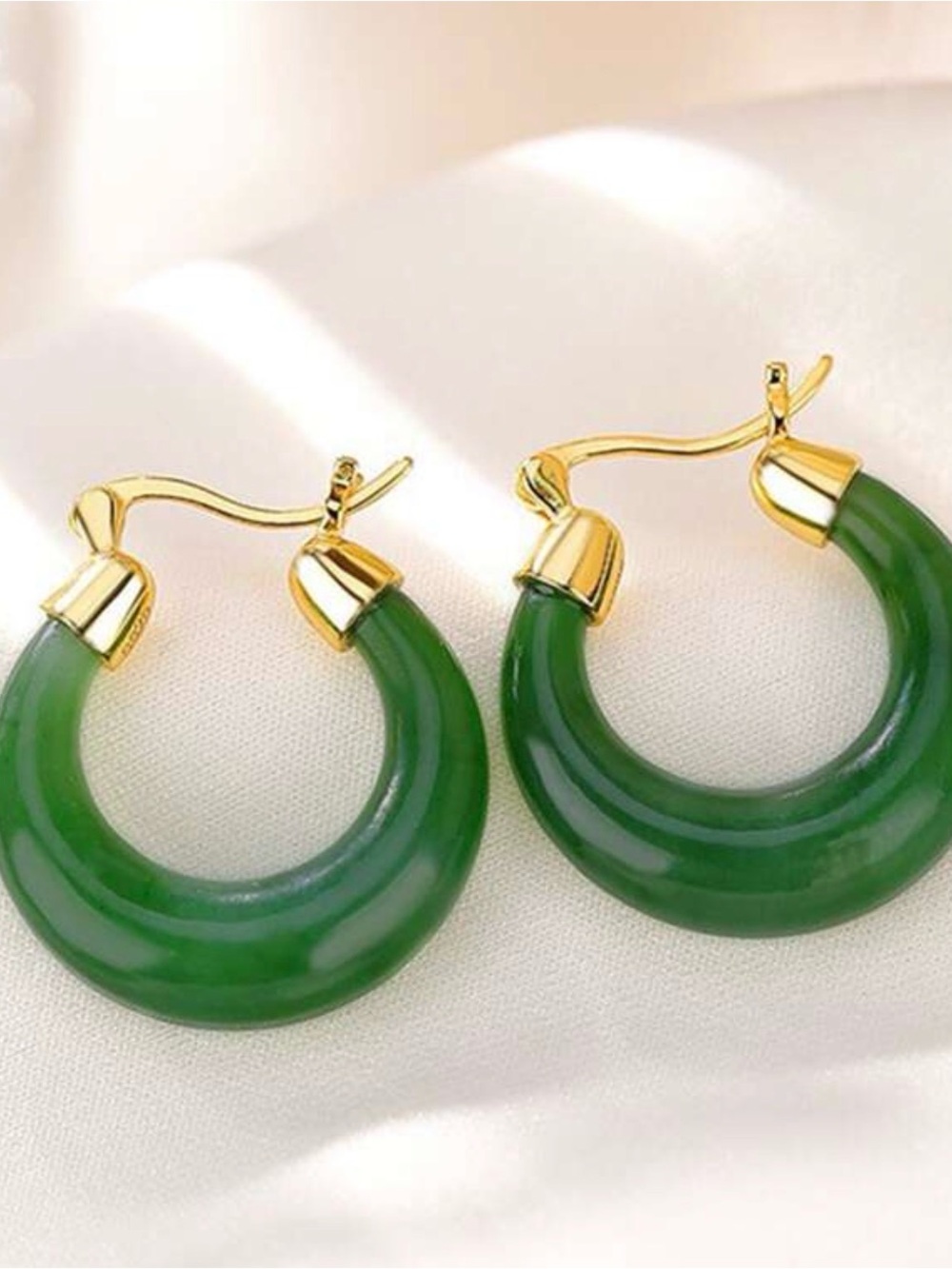 Vintage Green Jade Small Circle Design Chic & Elegant Earrings with Gold Accents